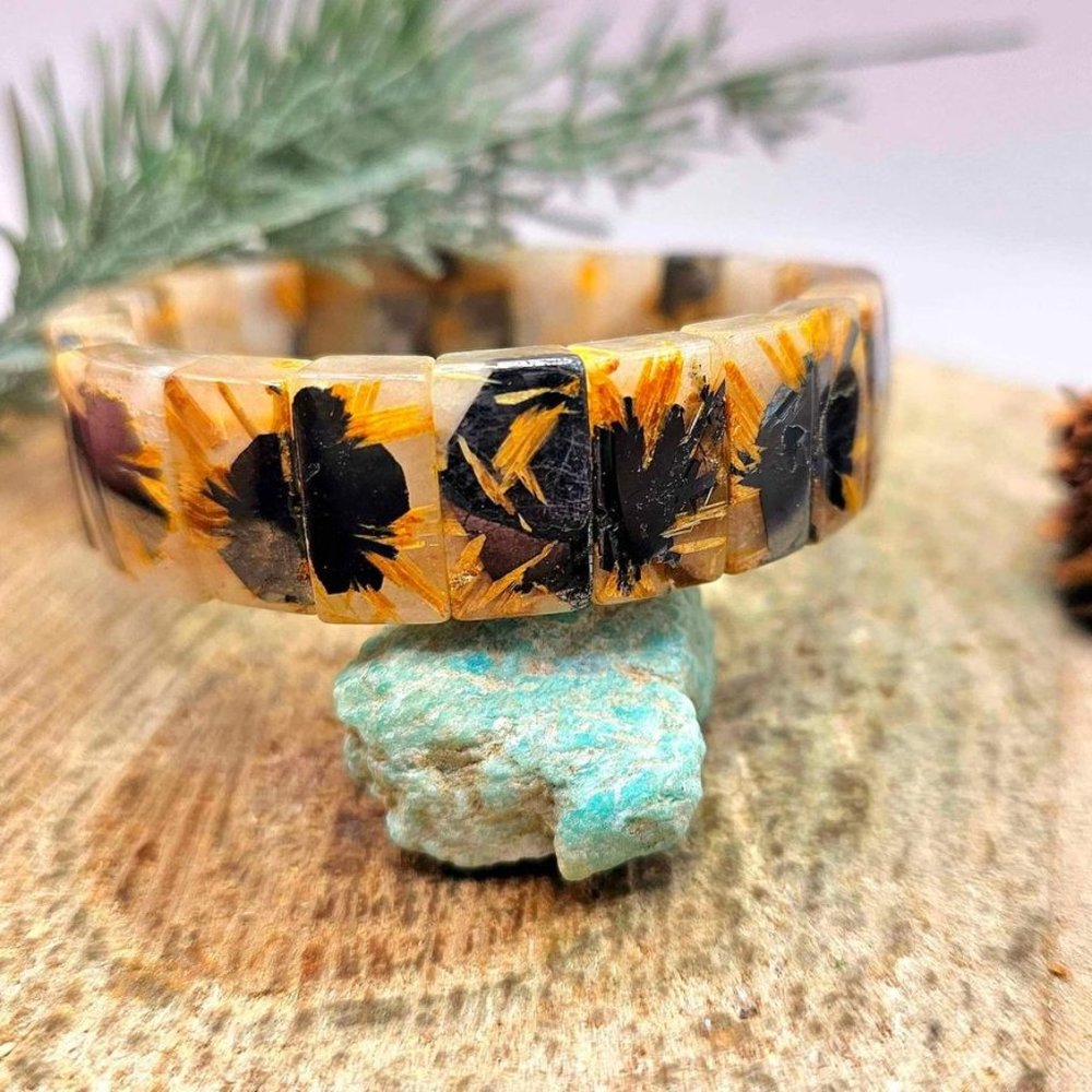 Gold Rutilated With Titanium Rectangular Beads Bracelet